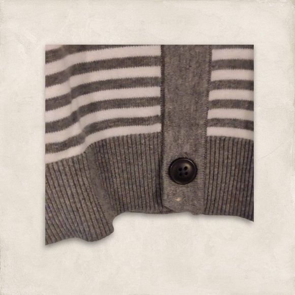J.F J.Ferrar men’s Cardigan Sweater Gray White Stripe Long Sleeve Cotton M - Picture 3 of 8